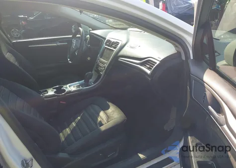 2016 Ford Fusion Se z USA, uszkodzony, nr VIN 3FA6P0HD2GR185987